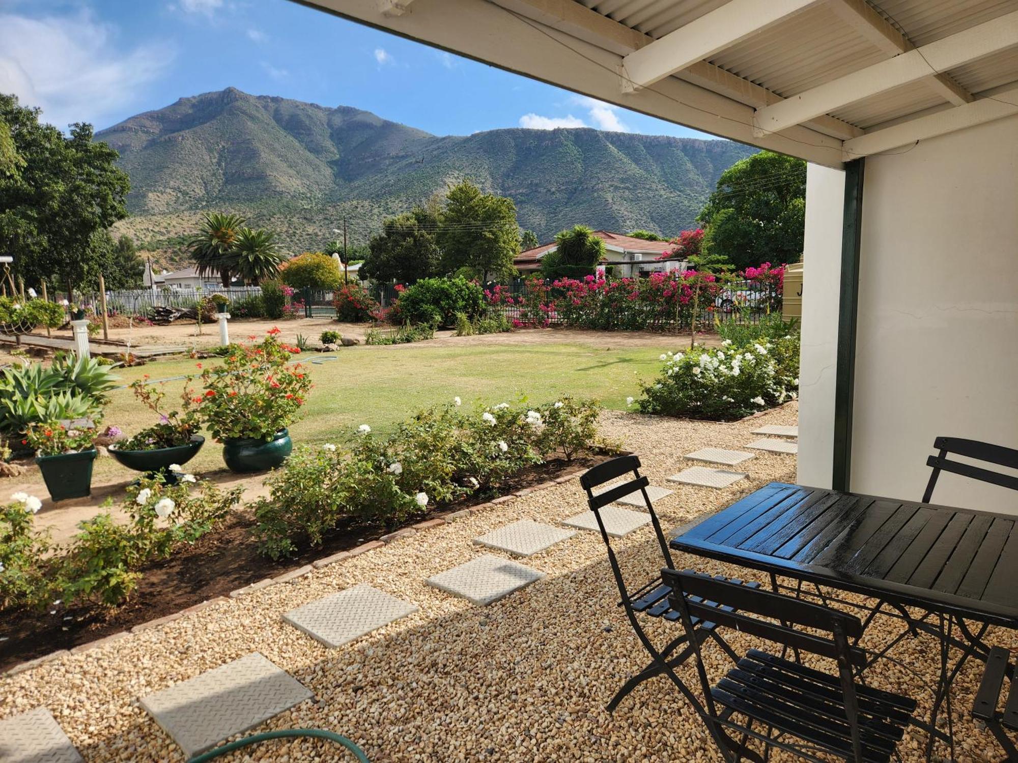 Die Dorpshuis Graaff-Reinet Екстериор снимка