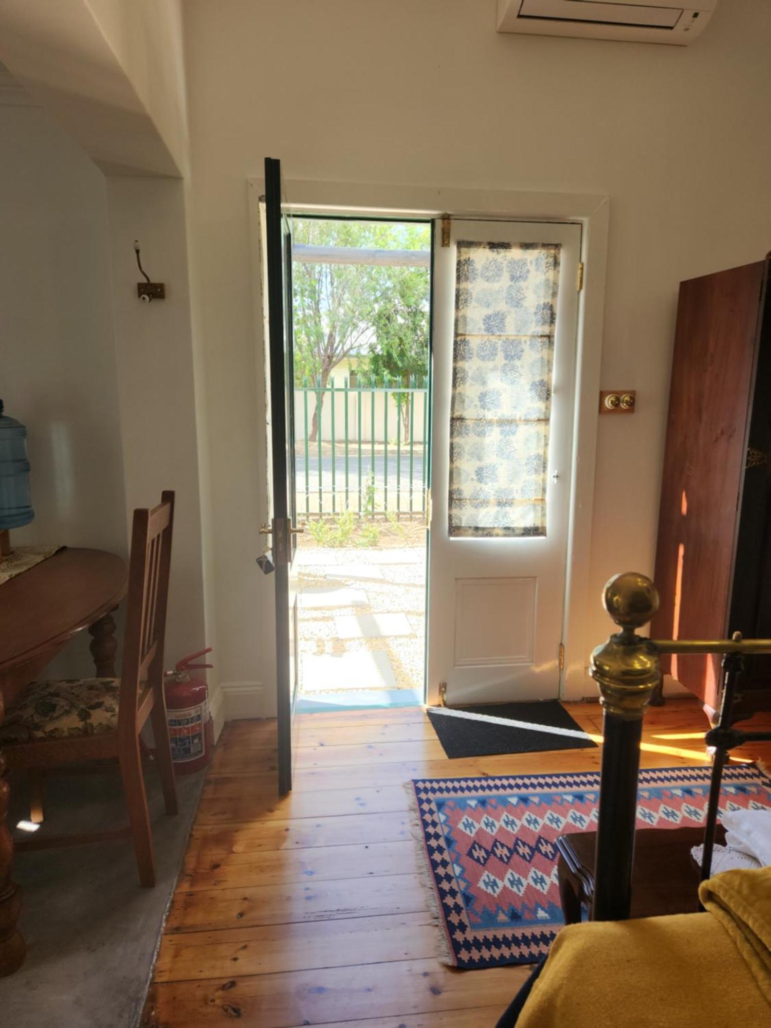 Die Dorpshuis Graaff-Reinet Екстериор снимка